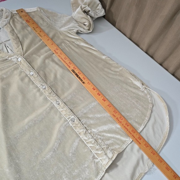 Maeve Womens Crushed Velvet Shirt Size 6 Beige Button Up Long Sleeve V Neck READ - Picture 12 of 14